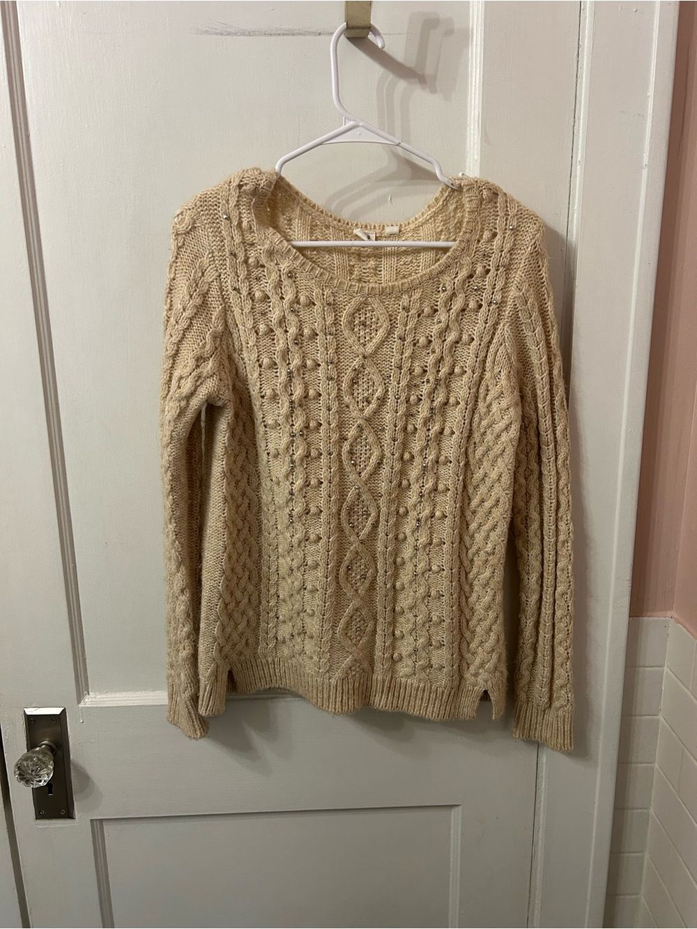 GAP Cream Cable Knit Crewneck Sweater